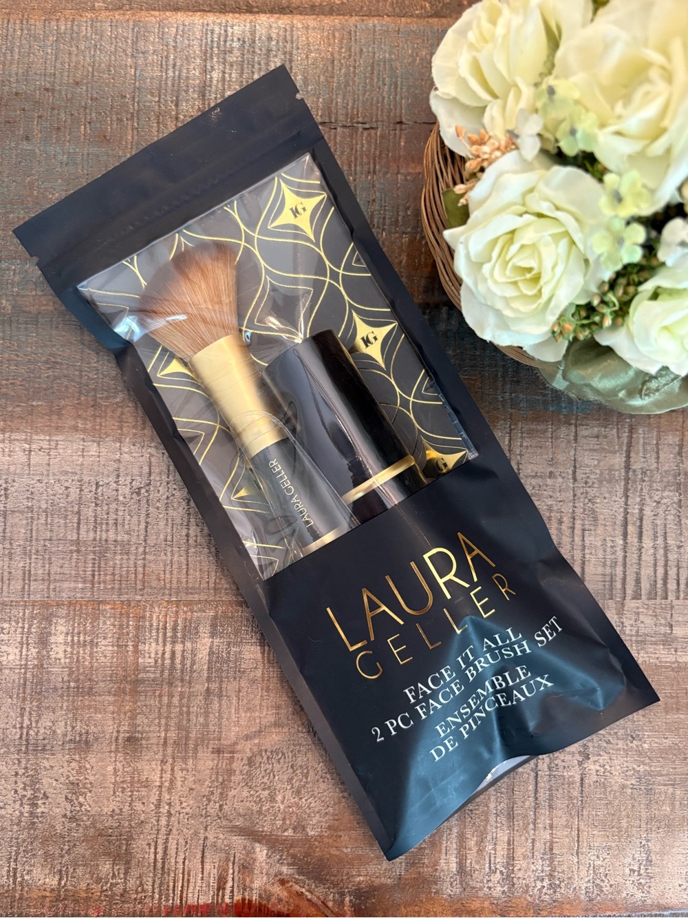 New LAURA GELLER “Face it All” 2-Piece FACE BRUSH Set KABUKI & BLUSH + BRONZER!
